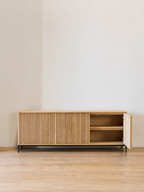 Aparador Moderno Calmell Color Duna TU MESITA 3 puertas